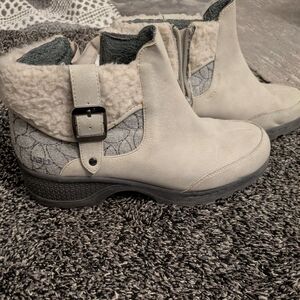 JBU Water Resistant Ankle Boots Size 8.5 M